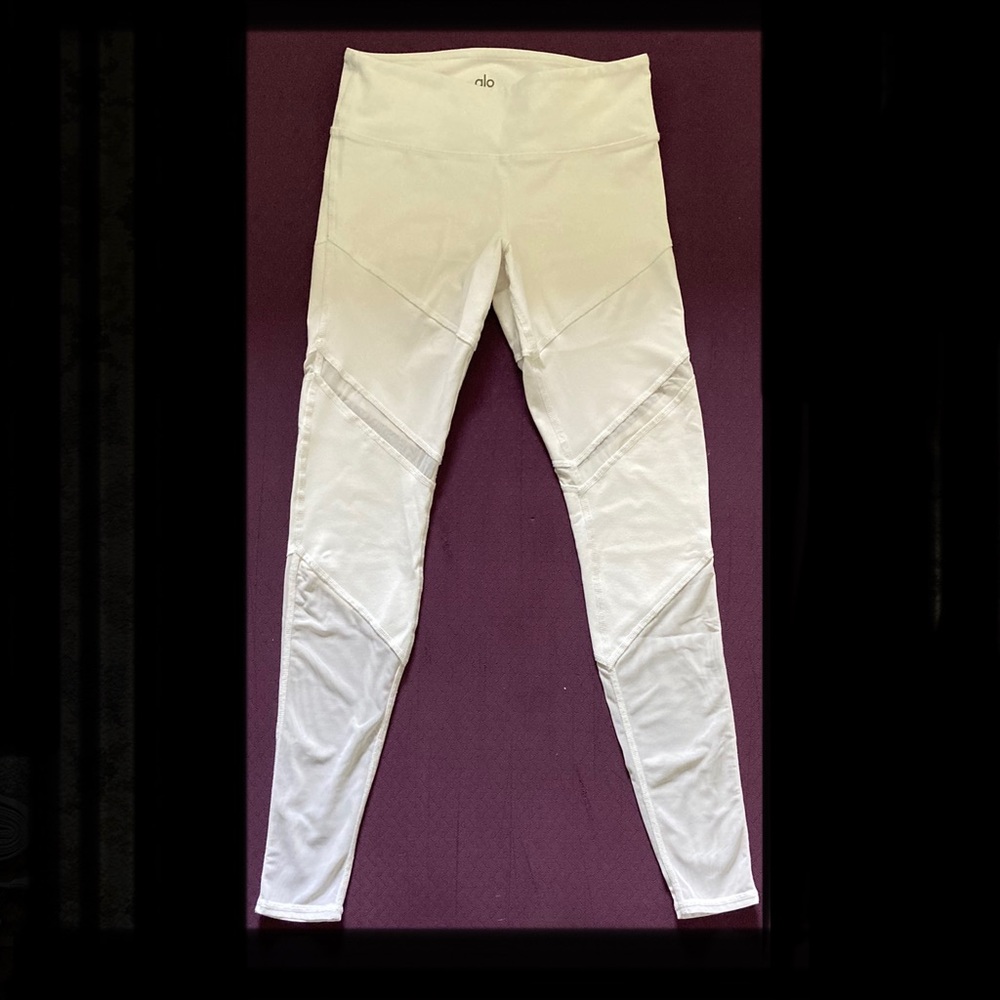 Alo Yoga pants